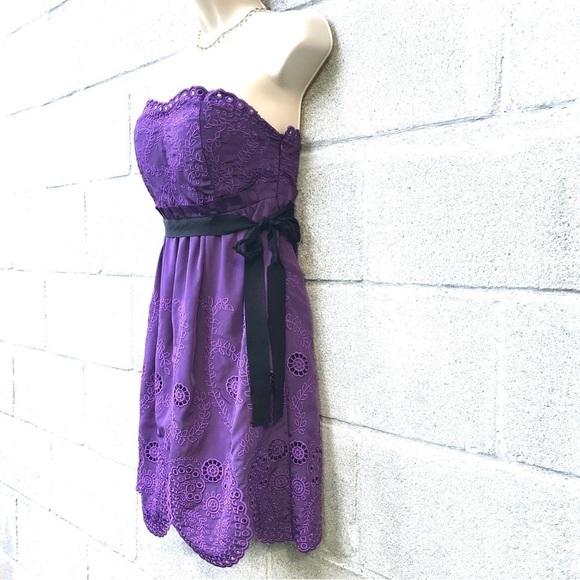 MINUET Purple Violet New With Tag Strapless Eyelet Party Dress Size Small NWT - Picture 4 of 16